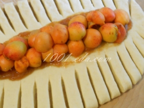 Смачна плетінка з абрикосами: рецепт з покроковим фото